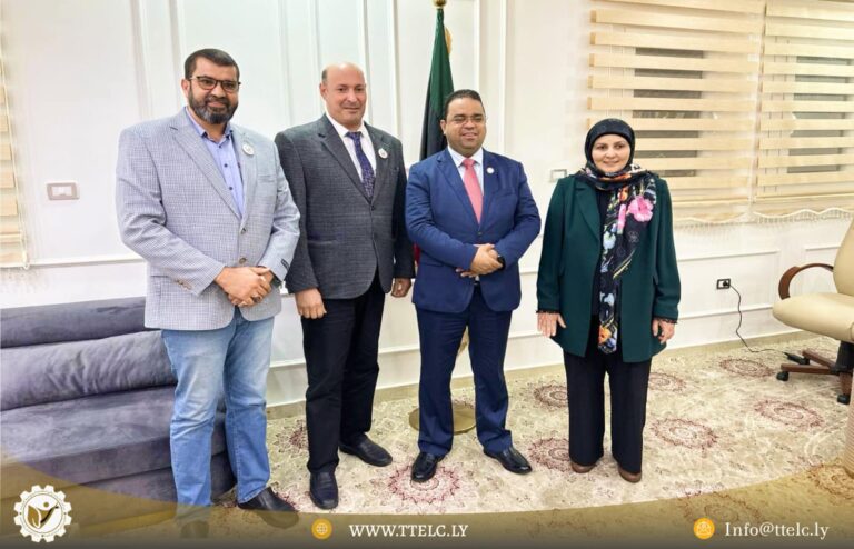 احتفاءً بمجهودات السيد معالي وزير العمل والتأهيل