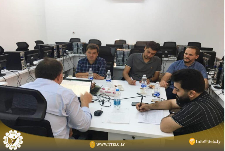الاستمرار في الدورة التدريبية لإدارة الشؤون